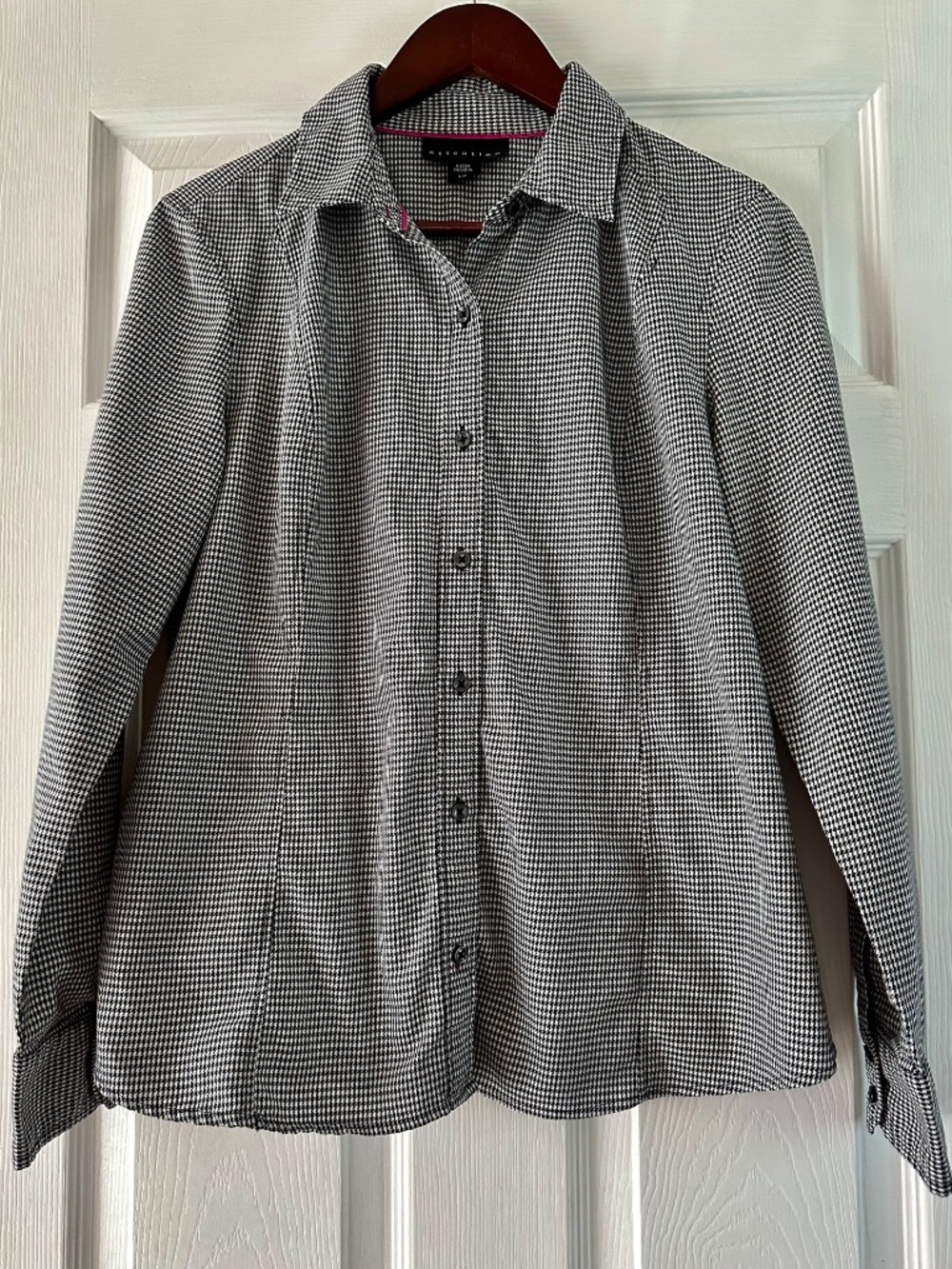 attention Houndstooth Button Down Long Sleeve Cotton Polyester Top Size L NWOT